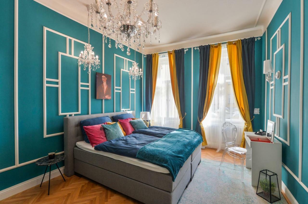 Glamour Frida Apartment Praha Bagian luar foto
