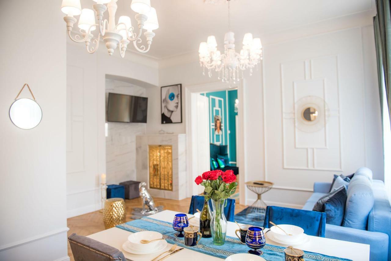 Glamour Frida Apartment Praha Bagian luar foto