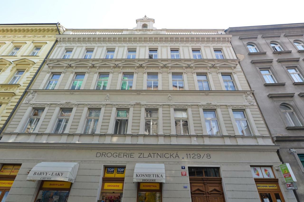Glamour Frida Apartment Praha Bagian luar foto